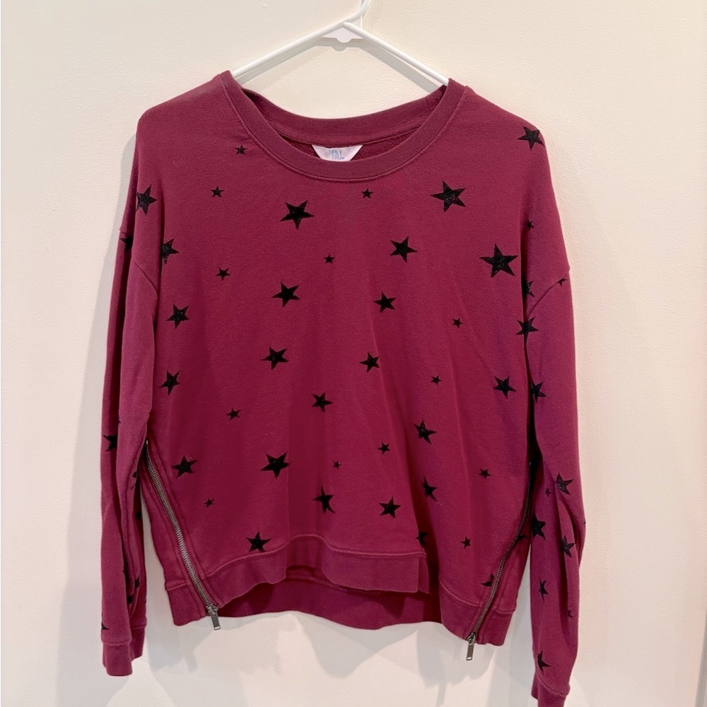 Women's Star Print Sweatshirt - Burgundy and Black